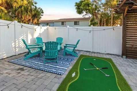 2704 49th Avenue W Bradenton FL 34207