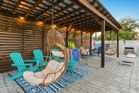 2704 49th Avenue W Bradenton FL 34207