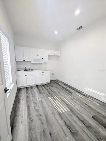 907 Emmett Street Kissimmee FL 34741