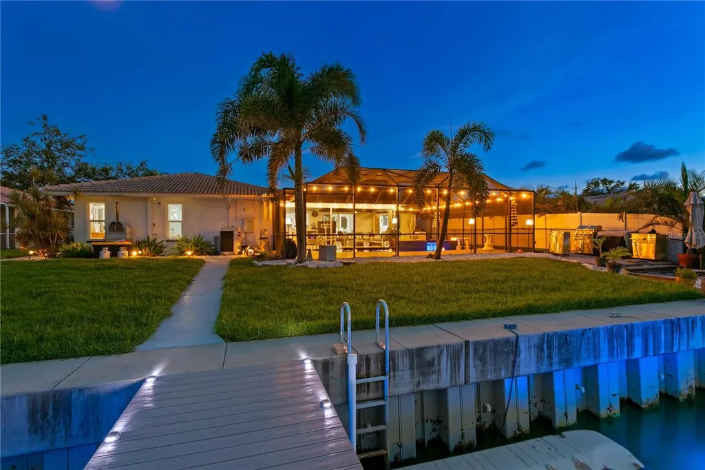4001 48th Avenue S St Petersburg FL 33711