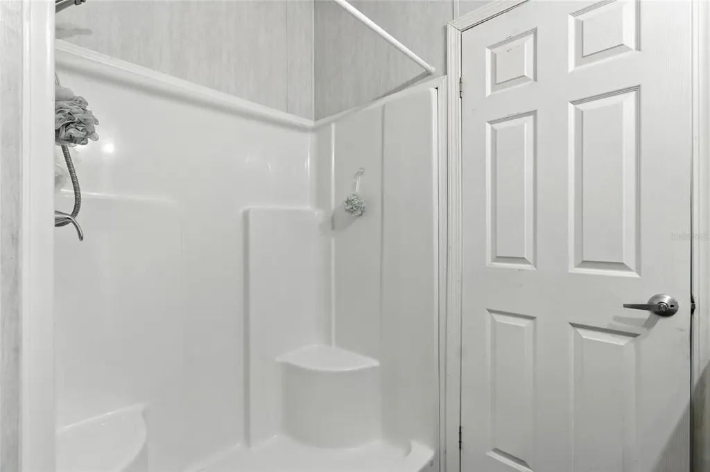41 Norman Lane Auburndale FL 33823