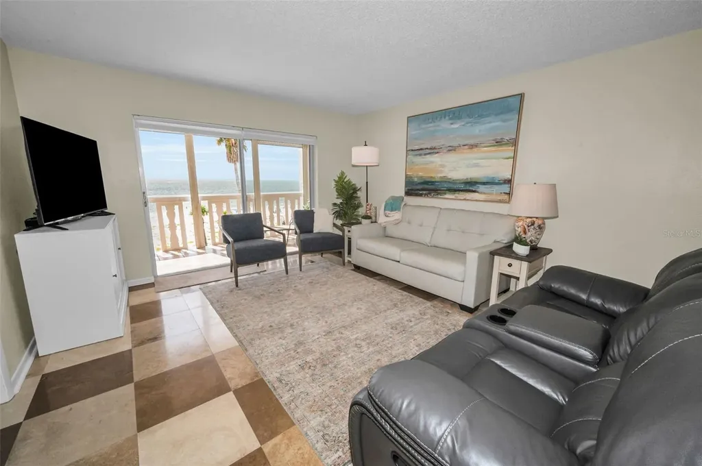 403 Gulf Way St Pete Beach FL 33706