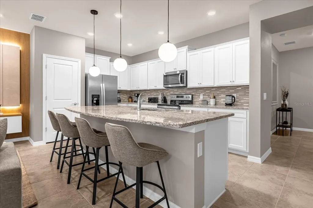 4070 Lana Avenue Davenport FL 33897