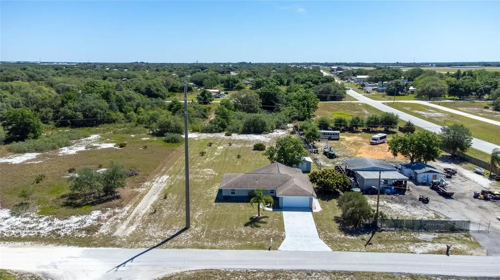 52 N York Road Avon Park FL 33825