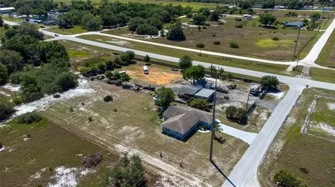 52 N York Road Avon Park FL 33825