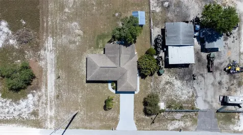 52 N York Road Avon Park FL 33825