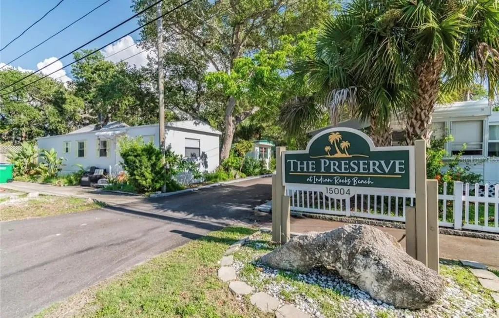15004 113th Avenue Largo FL 33774