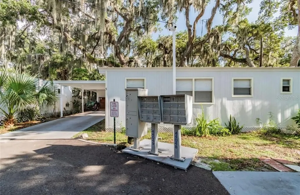 15004 113th Avenue Largo FL 33774
