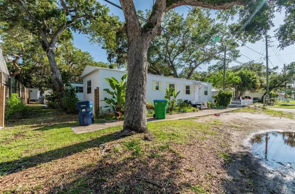 15004 113th Avenue Largo FL 33774