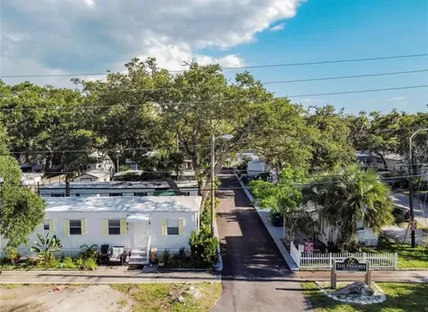 15004 113th Avenue Largo FL 33774