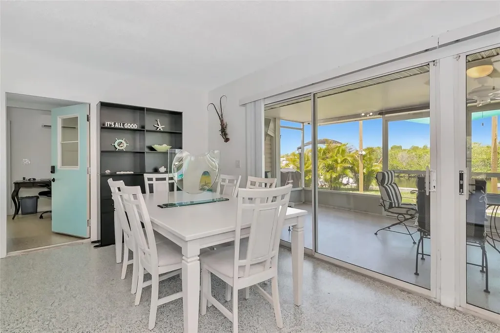 2306 41st Street E Bradenton FL 34208