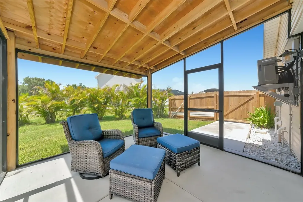 2306 41st Street E Bradenton FL 34208