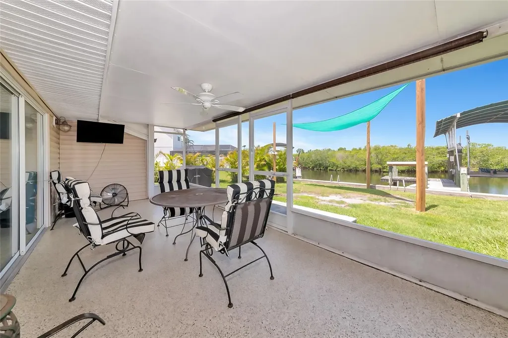 2306 41st Street E Bradenton FL 34208