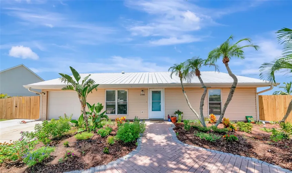 2306 41st Street E Bradenton FL 34208