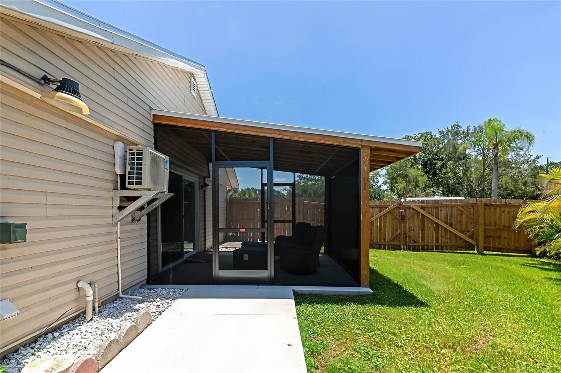 2306 41st Street E Bradenton FL 34208