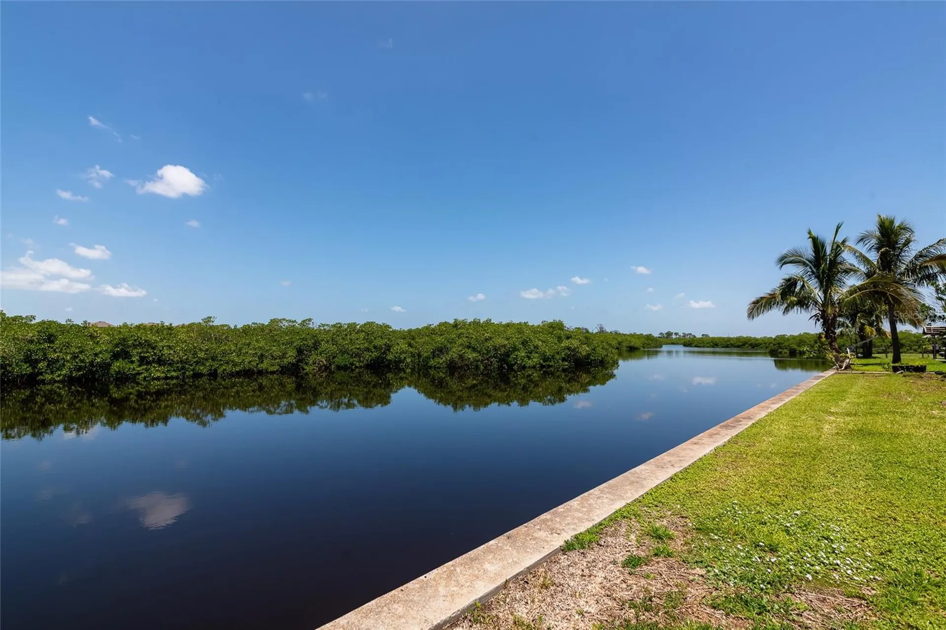 2306 41st Street E Bradenton FL 34208