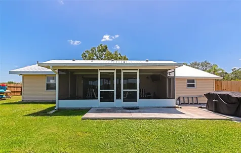 2306 41st Street E Bradenton FL 34208