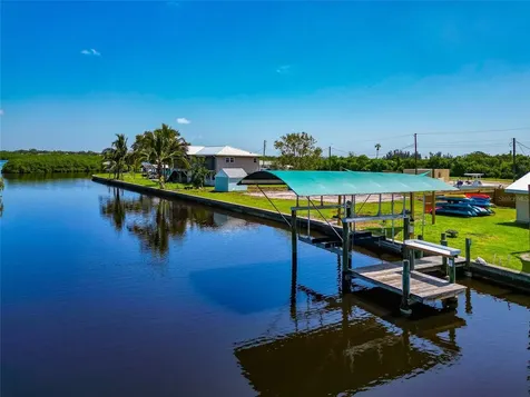 2306 41st Street E Bradenton FL 34208