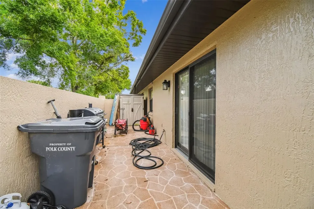 2817 Wingfoot Court Winter Haven FL 33884