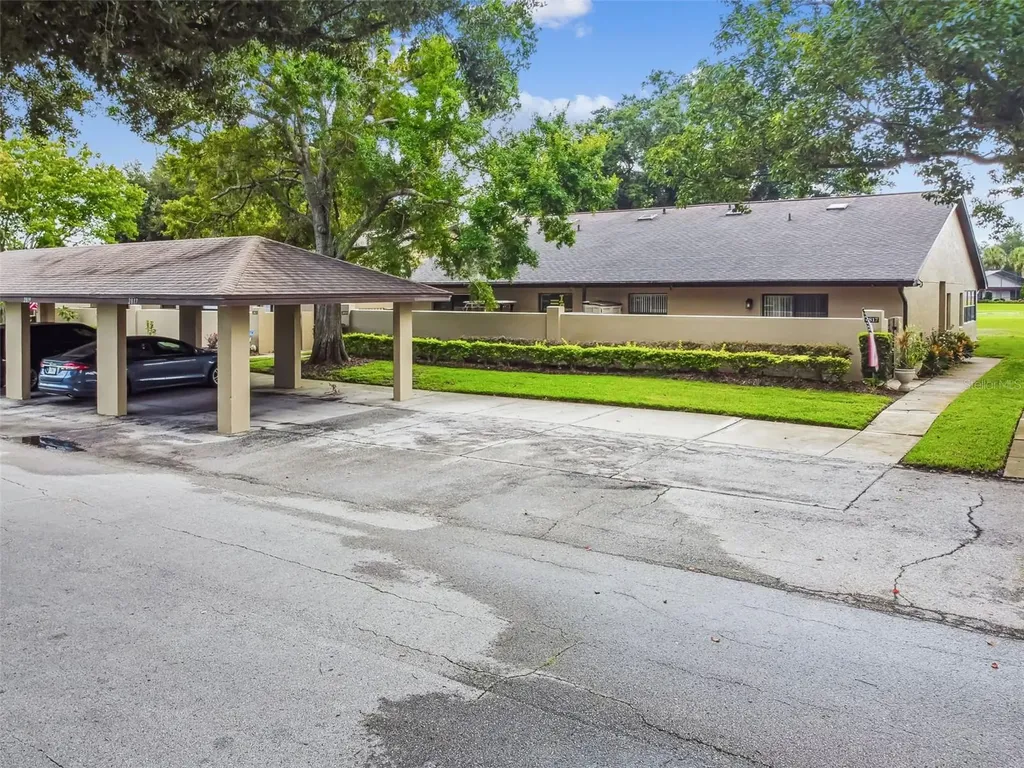 2817 Wingfoot Court Winter Haven FL 33884