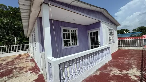 9 Urbanizacion Vista Verde. Lote 557 Aguadilla PR 00603