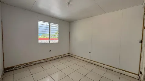 9 Urbanizacion Vista Verde. Lote 557 Aguadilla PR 00603