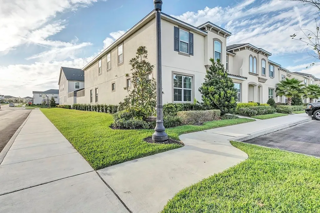 1532 Carey Palm Circle Kissimmee FL 34747