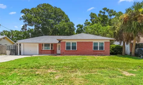 4905 Bay Crest Drive Tampa FL 33615