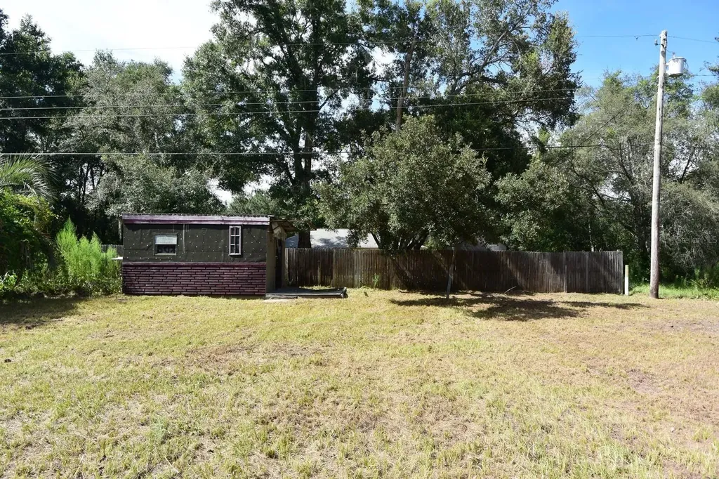 2810 W Van Buren Street Inverness FL 34453