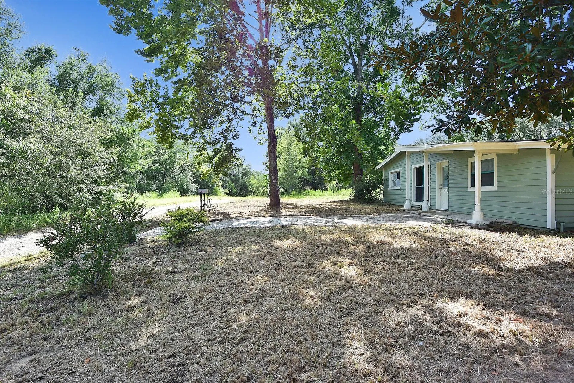 2810 W Van Buren Street Inverness FL 34453