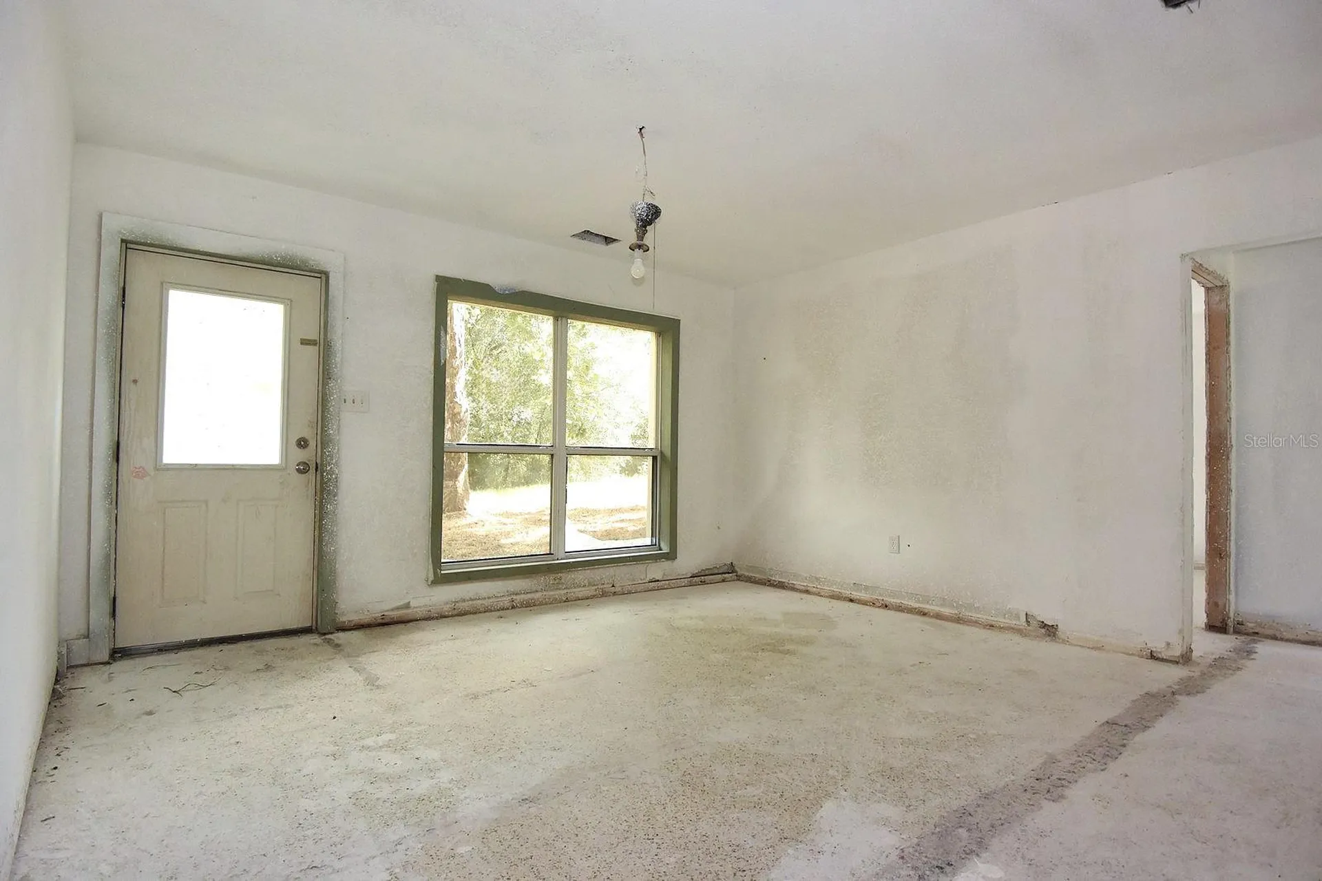 2810 W Van Buren Street Inverness FL 34453