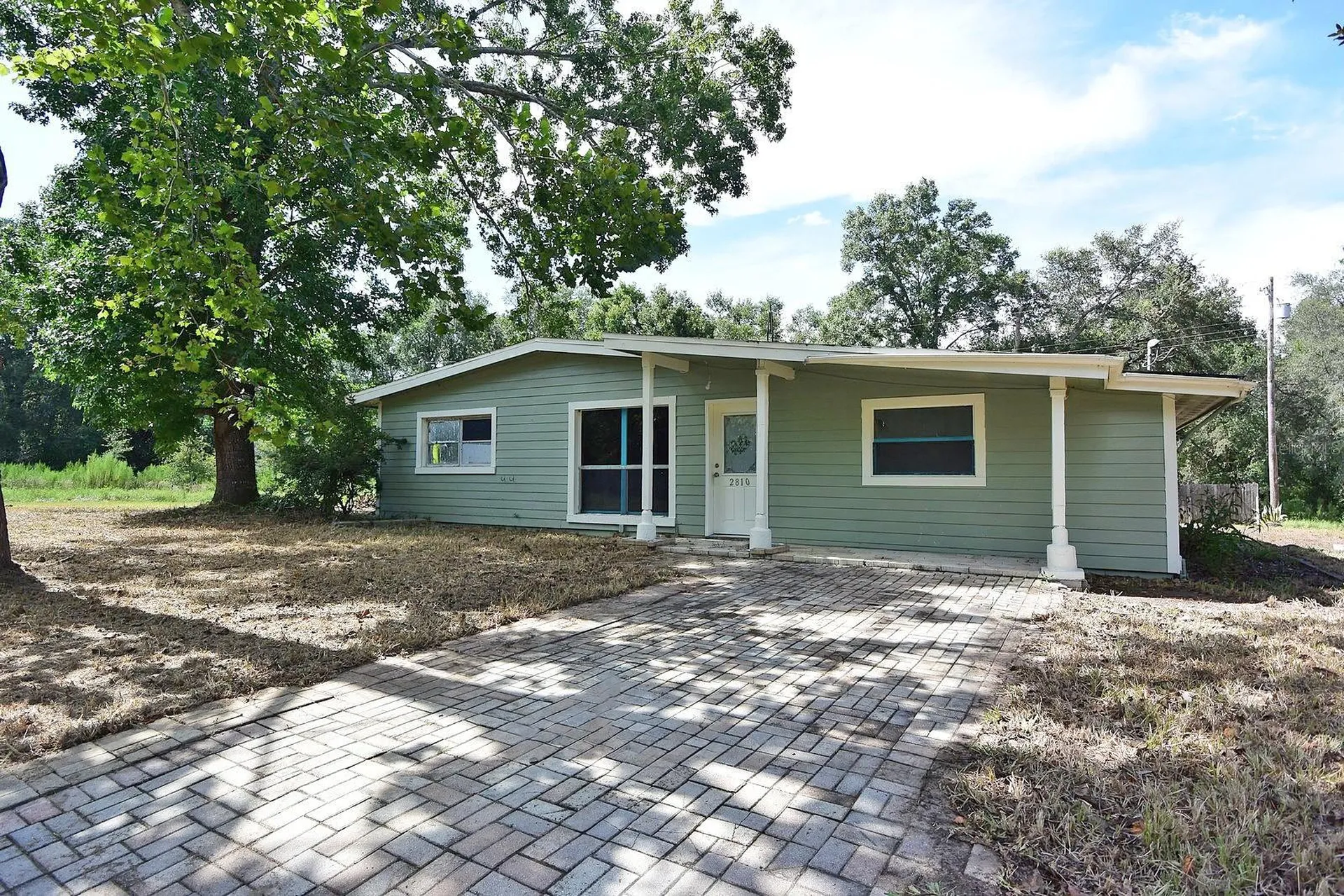 2810 W Van Buren Street Inverness FL 34453