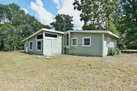 2810 W Van Buren Street Inverness FL 34453