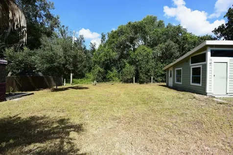 2810 W Van Buren Street Inverness FL 34453