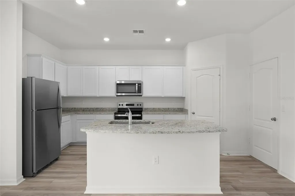 13304 Tula Loop Astatula FL 34705