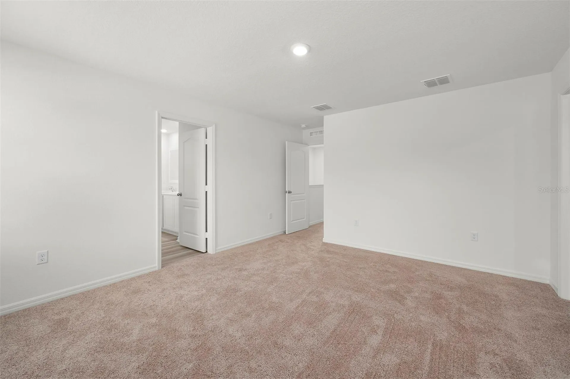 13304 Tula Loop Astatula FL 34705