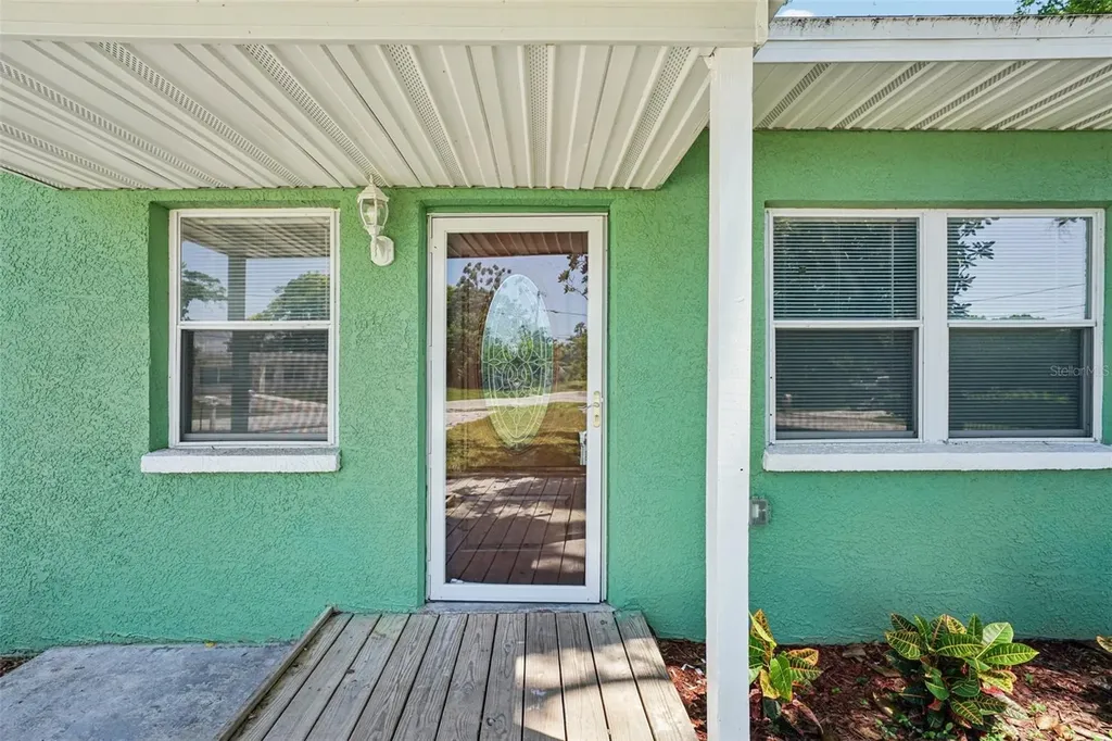 1615 Stevensons Drive Clearwater FL 33755