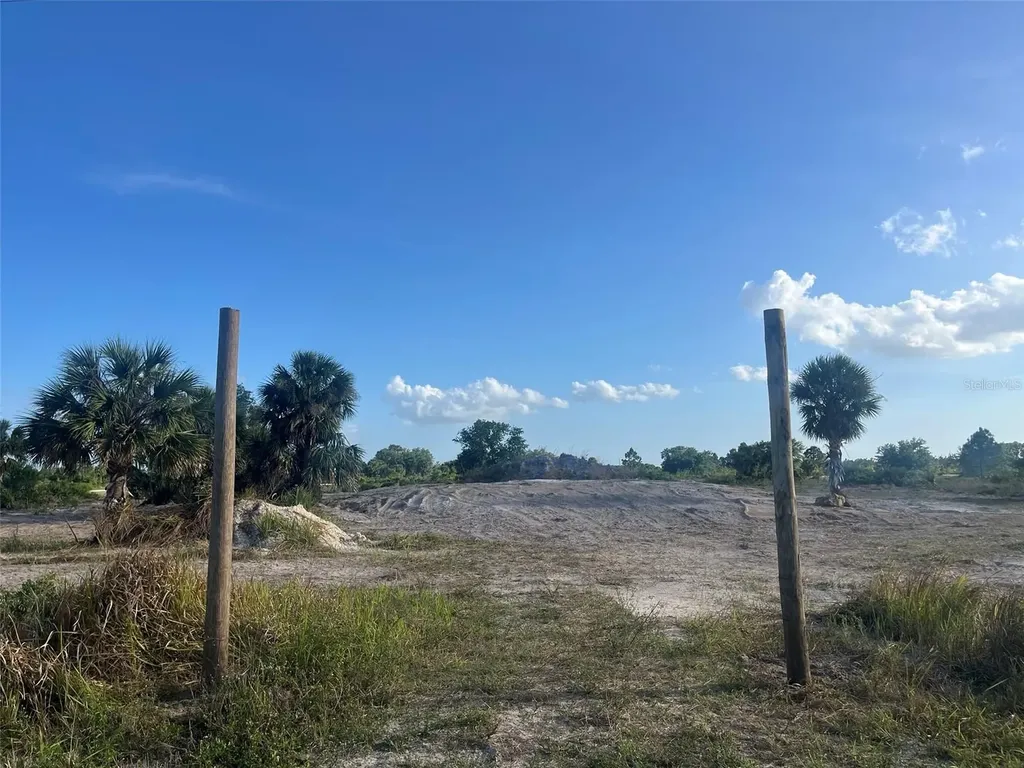 16058 NW 290th Street Okeechobee FL 34972