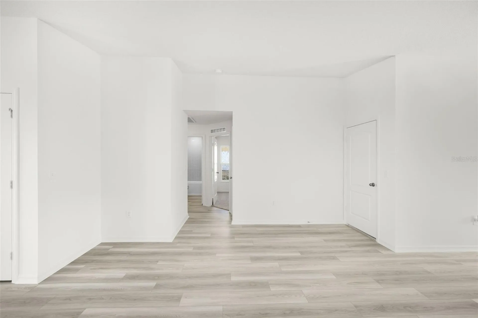 13307 Tula Loop Astatula FL 34705