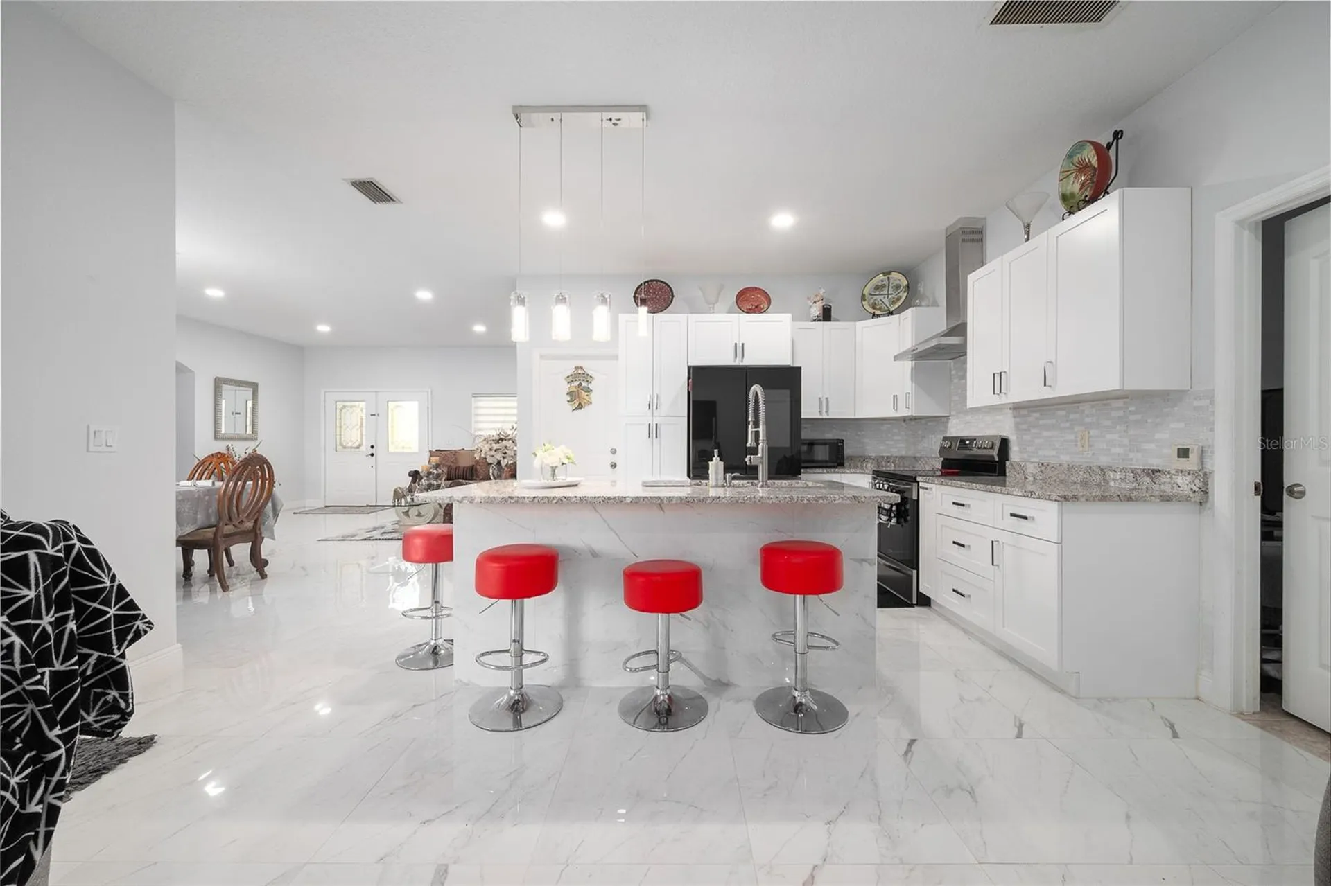 3200 Victoria Drive Kissimmee FL 34746