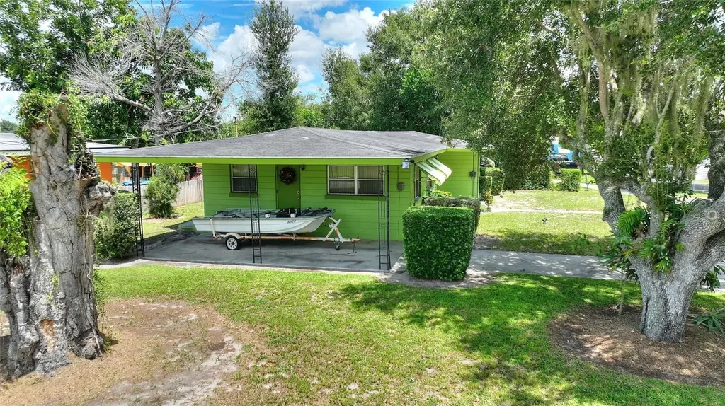 601 Avenue U NE Winter Haven FL 33881