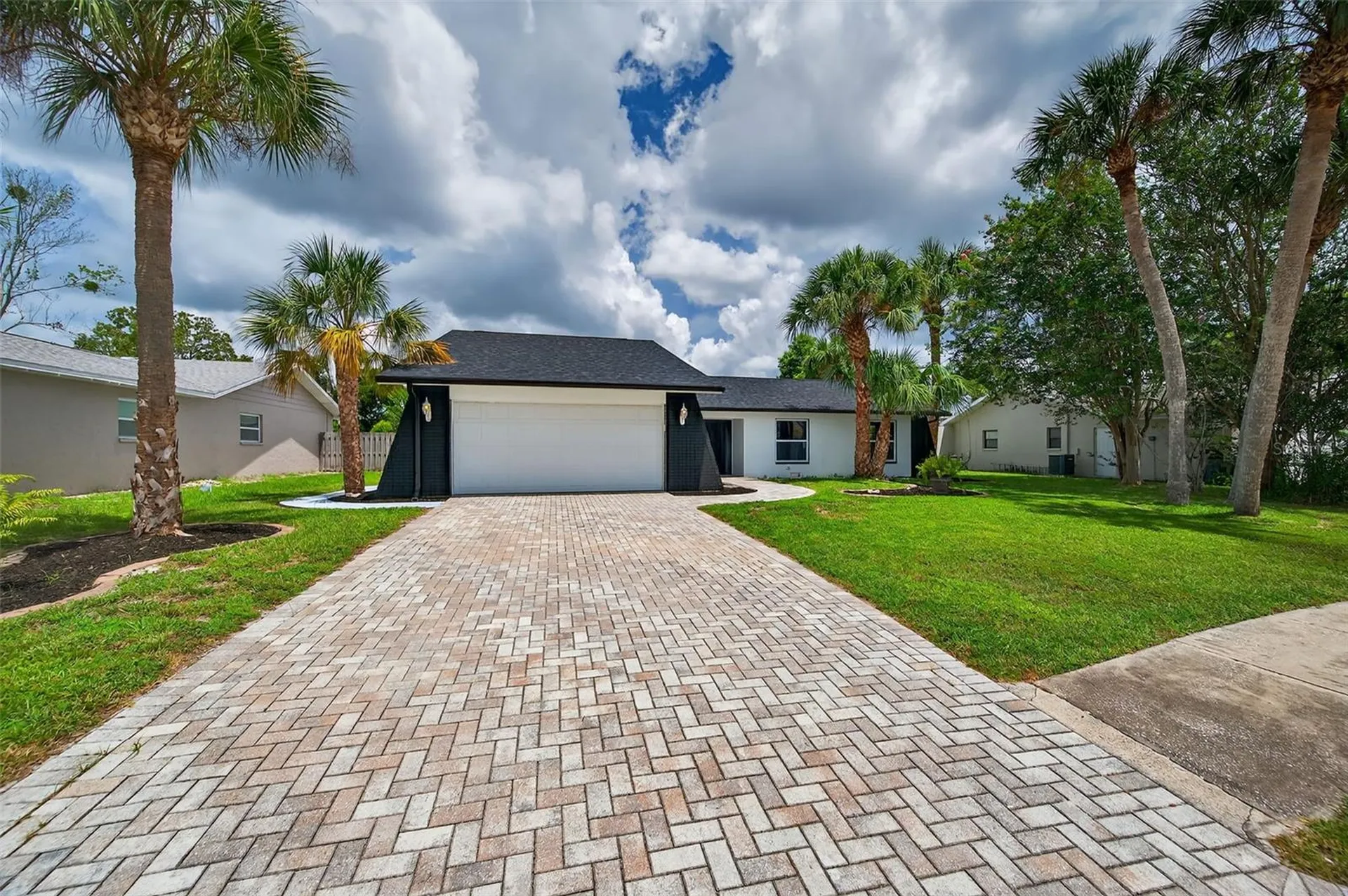 10221 Landmark Drive Hudson FL 34667