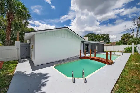 10221 Landmark Drive Hudson FL 34667