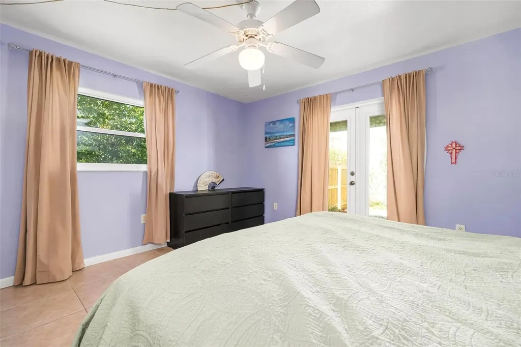4032 Westminster Drive Sarasota FL 34241