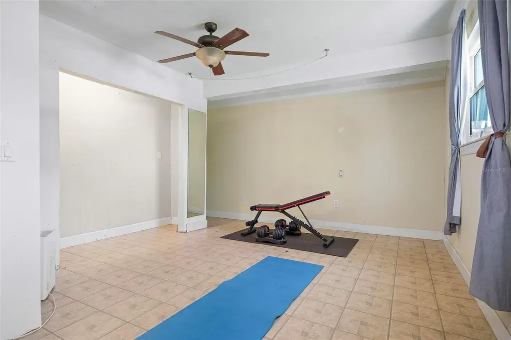 4032 Westminster Drive Sarasota FL 34241