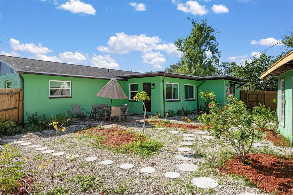4032 Westminster Drive Sarasota FL 34241