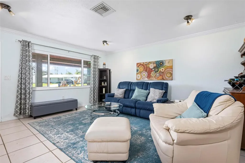 4032 Westminster Drive Sarasota FL 34241