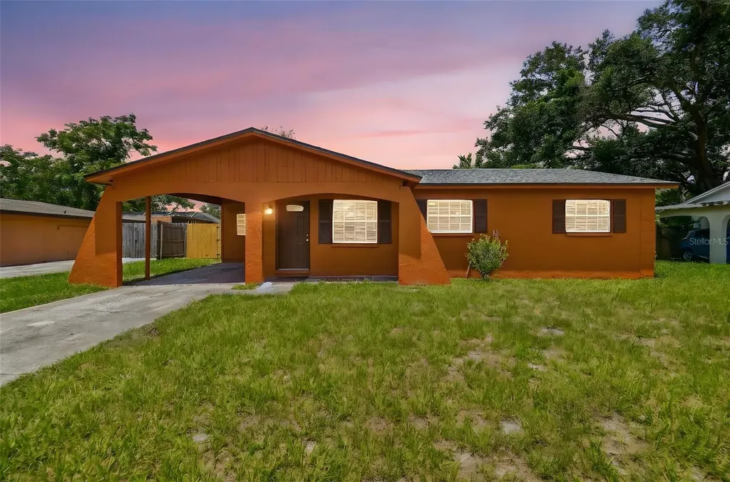 2067 Balfour Circle Tampa FL 33619