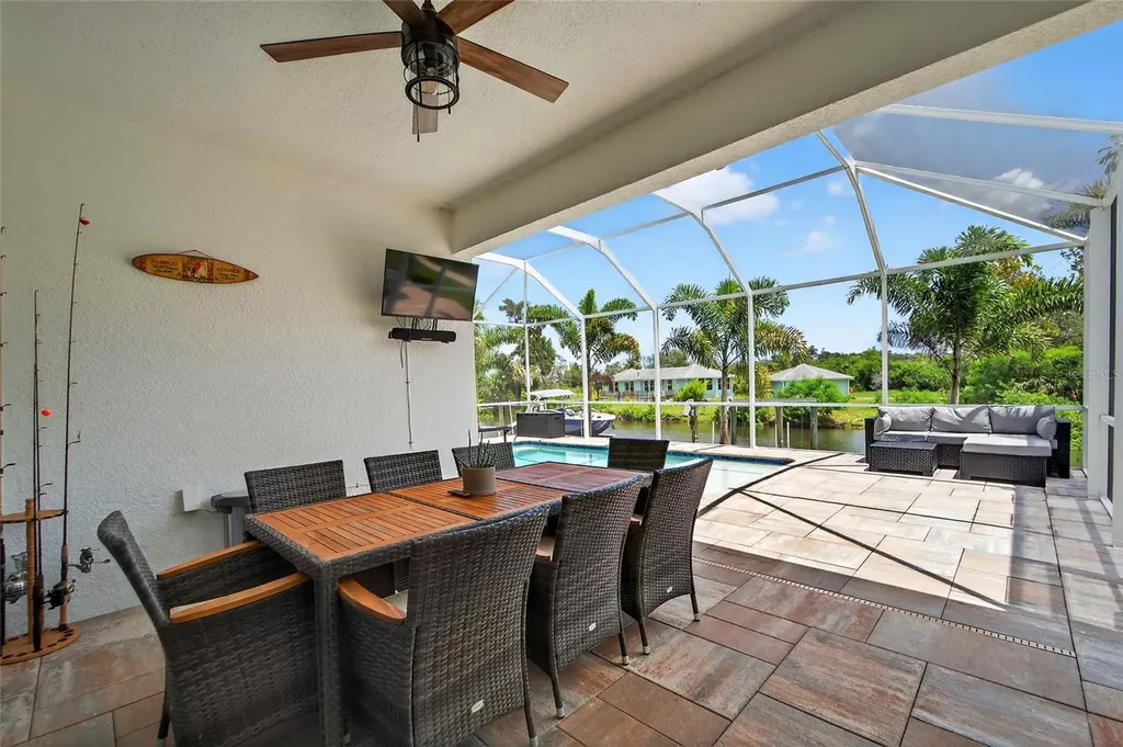 5961 Blakeney Loop Apollo Beach FL 33572