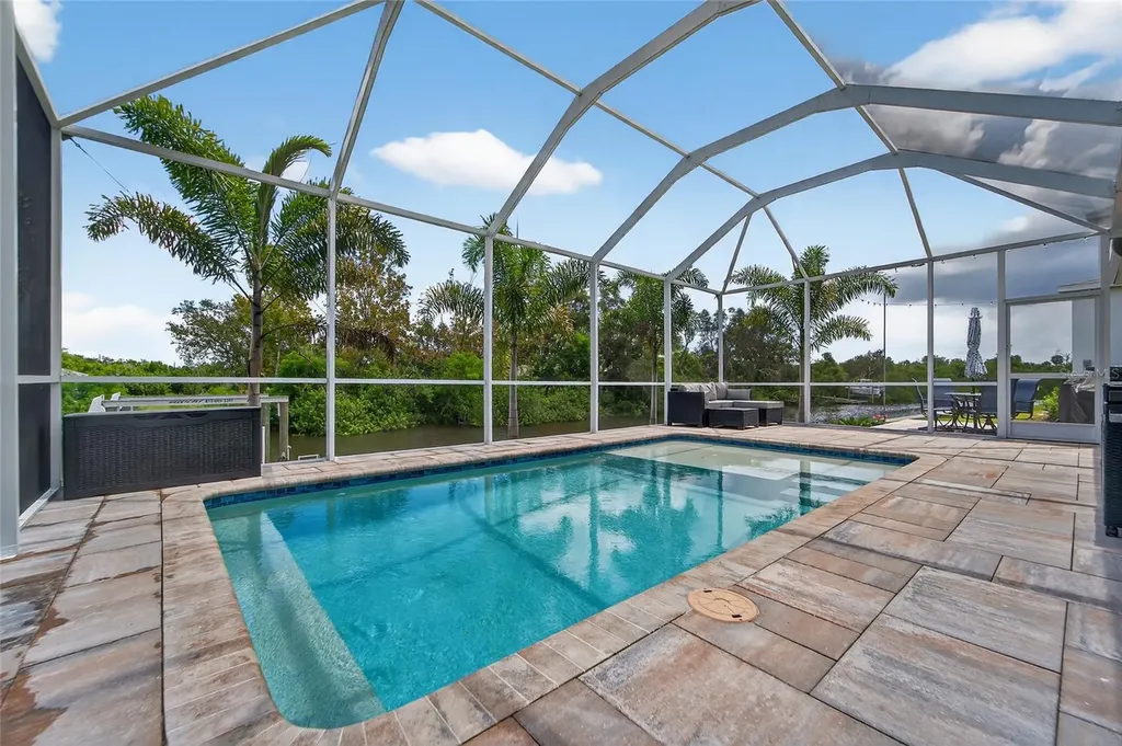 5961 Blakeney Loop Apollo Beach FL 33572